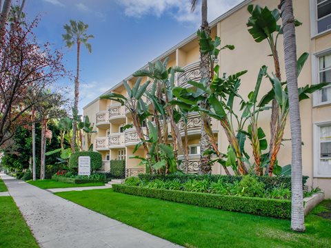 Apartment Building in Santa Monica